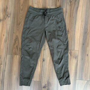 Athleta Trekkie North Jogger Pants – Size 2 Petite – Green
